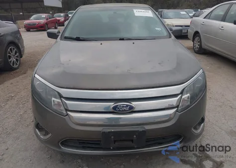 2010 Ford Fusion Hybrid from USA, damaged, VIN 3FADP0L38AR302985